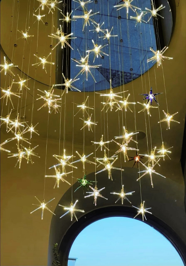Reflex Milano: Reflection as an Architectural Tool in Contemporary Interiors
