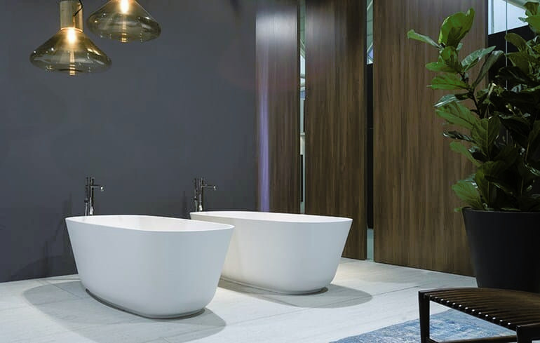 Baia Small Freestanding Bathtub, view 2