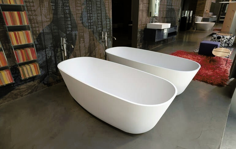 Baia Small Freestanding Bathtub, view 3