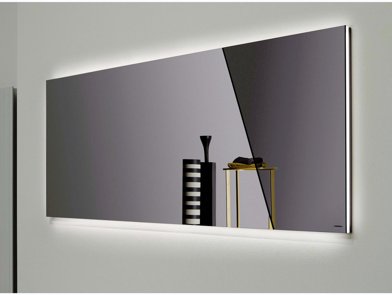 Apice LED Wall Mirror
