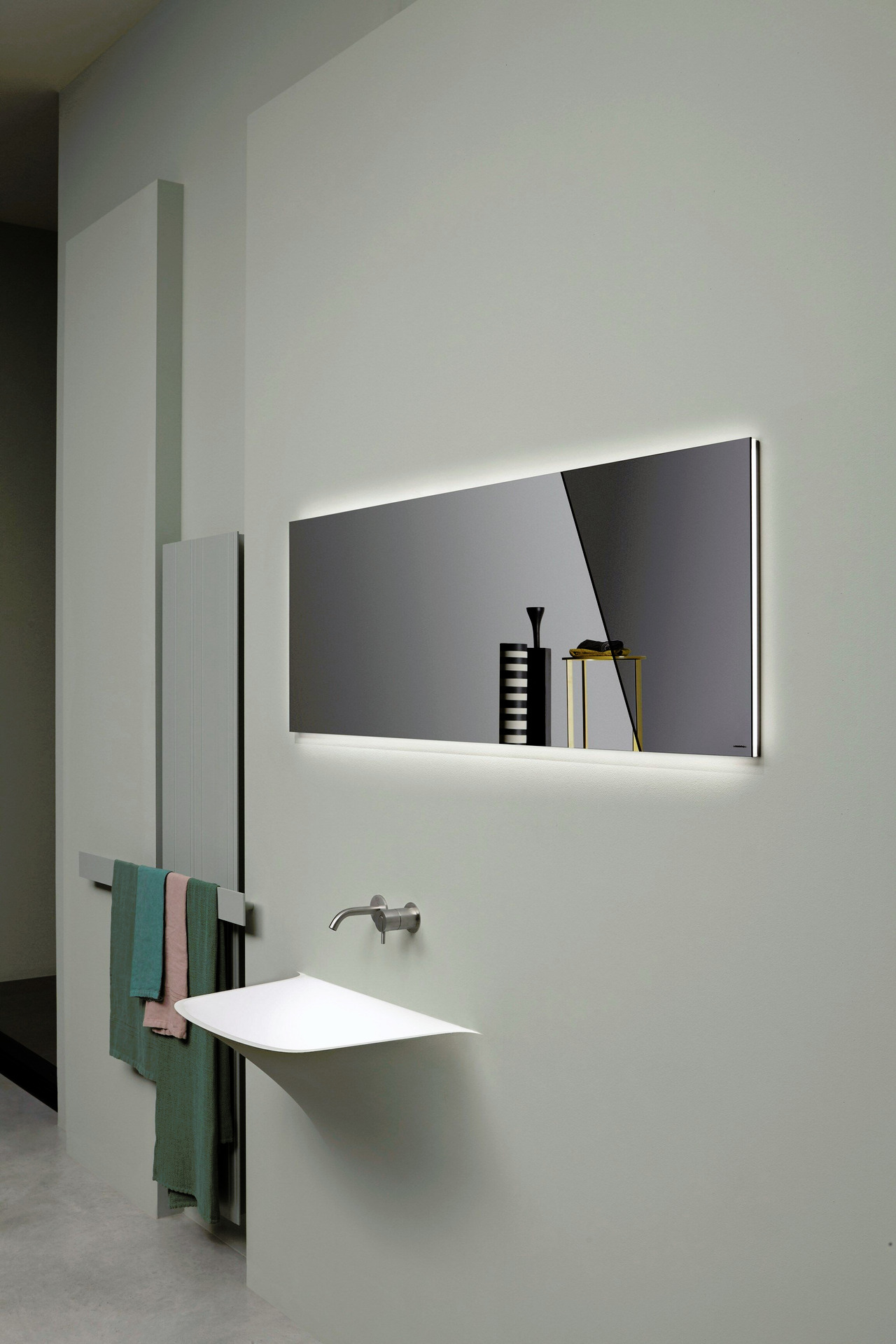 Apice LED Wall Mirror, view 2