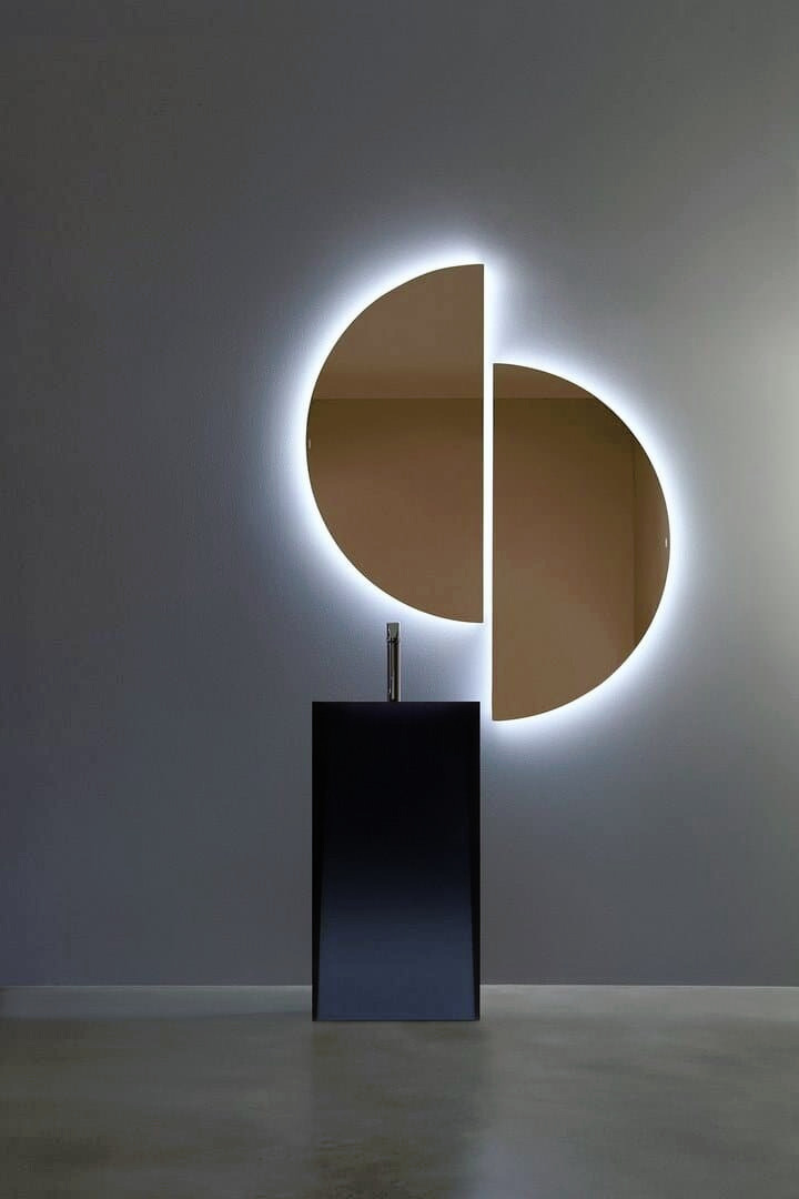 Aura, view 2