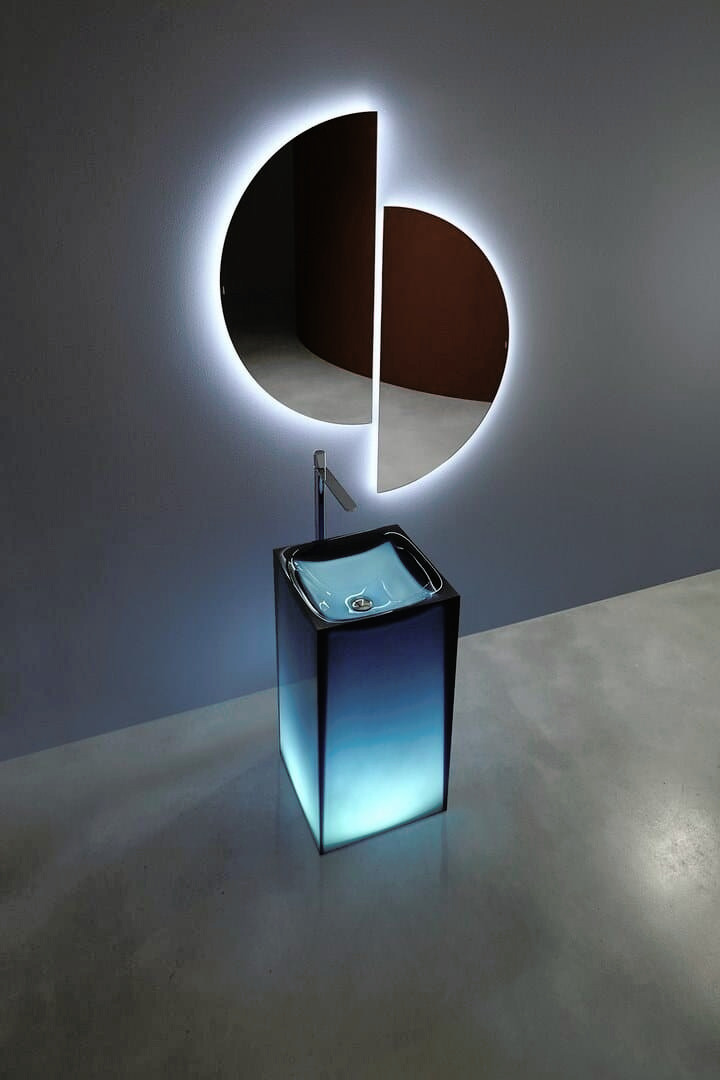 Aura, view 5