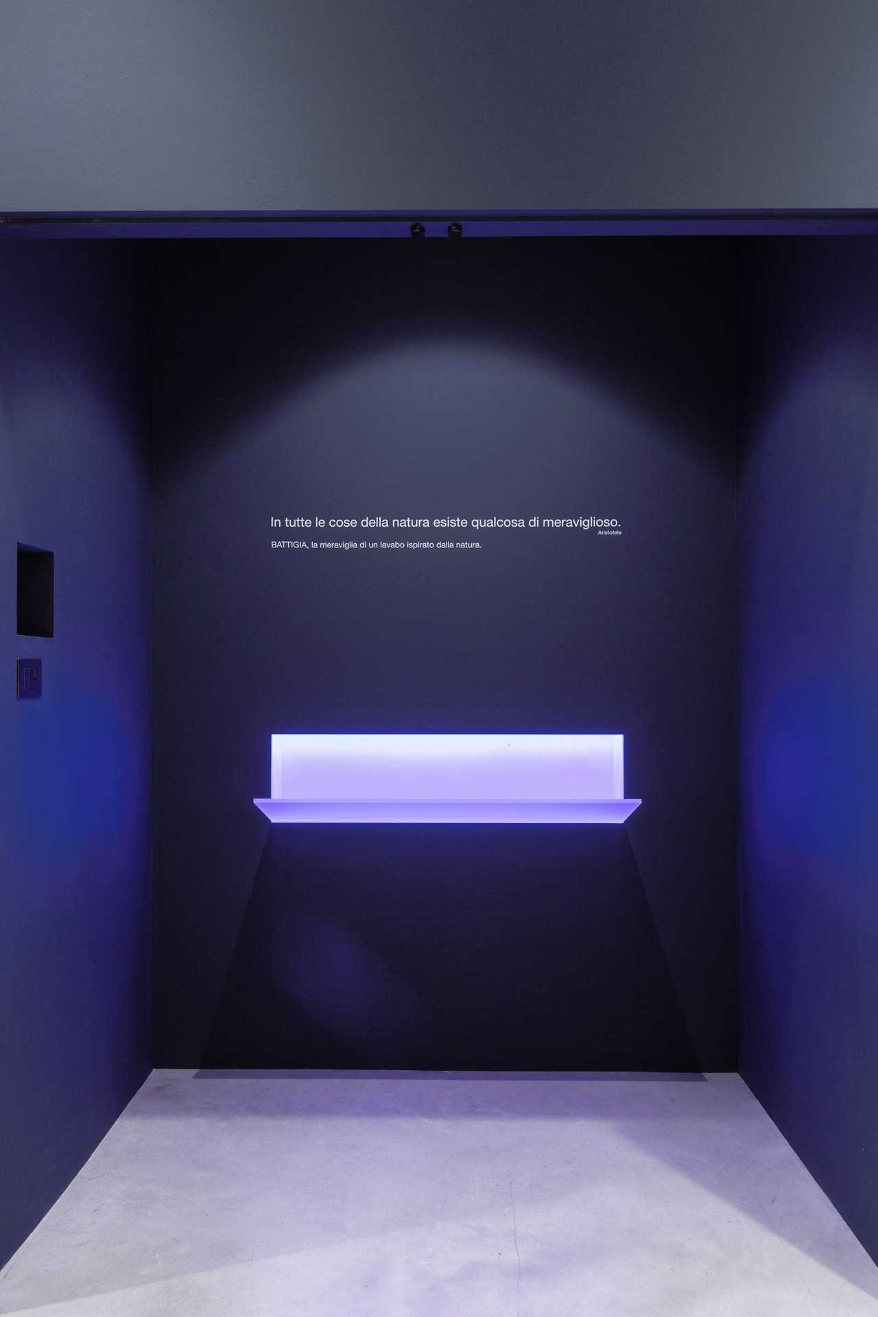 Battigia Wall-Mounted Washbasin, view 3
