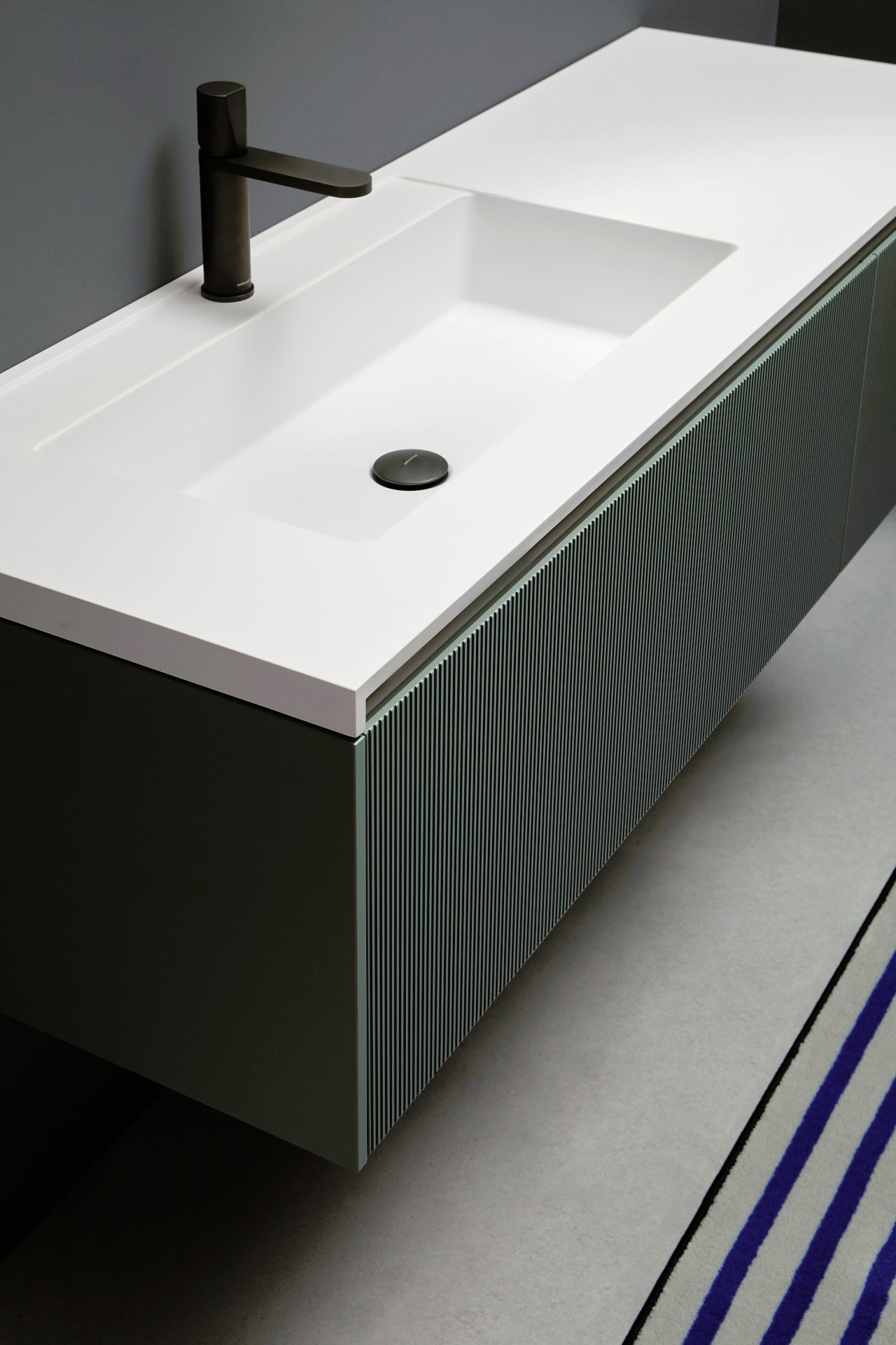 Binario Furniture Collection, view 9