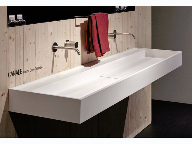 CANALE Wall-Mounted Basin