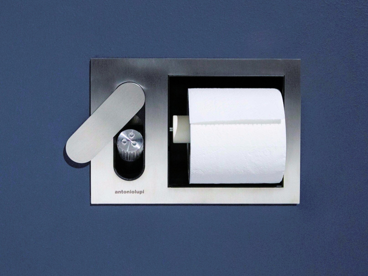Cartatenso toilet paper holder with hygiene shower