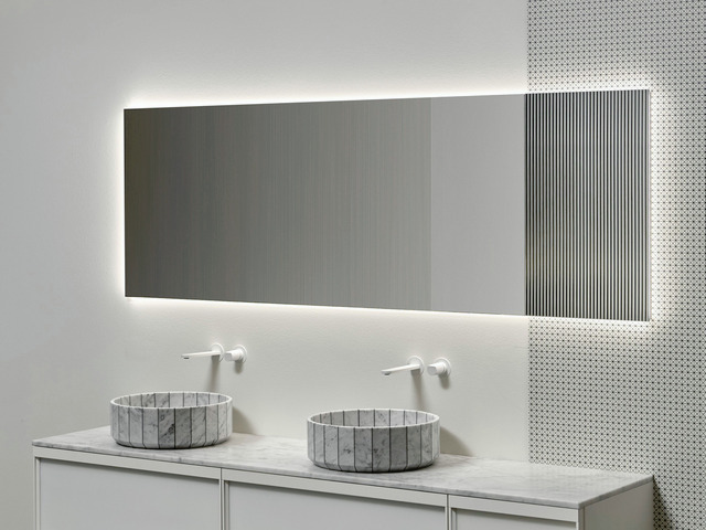 Distinto Mirror