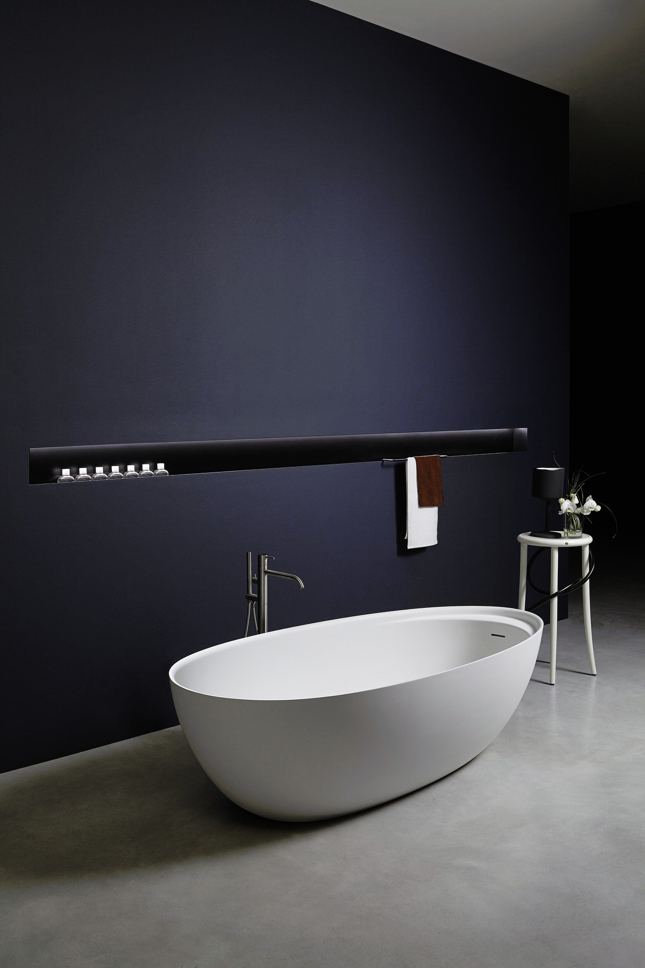 Eclipse Freestanding Bath, view 2