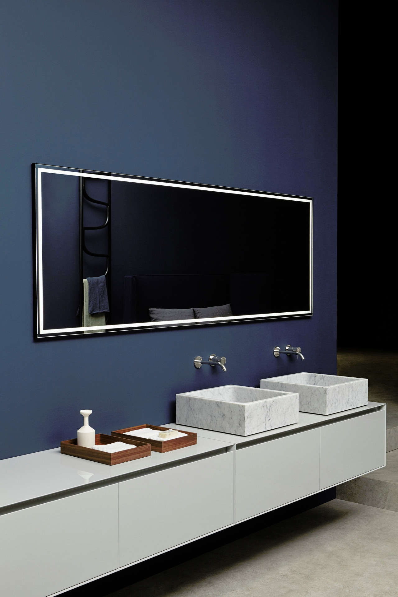 Fila LED Wall Mirror, view 2