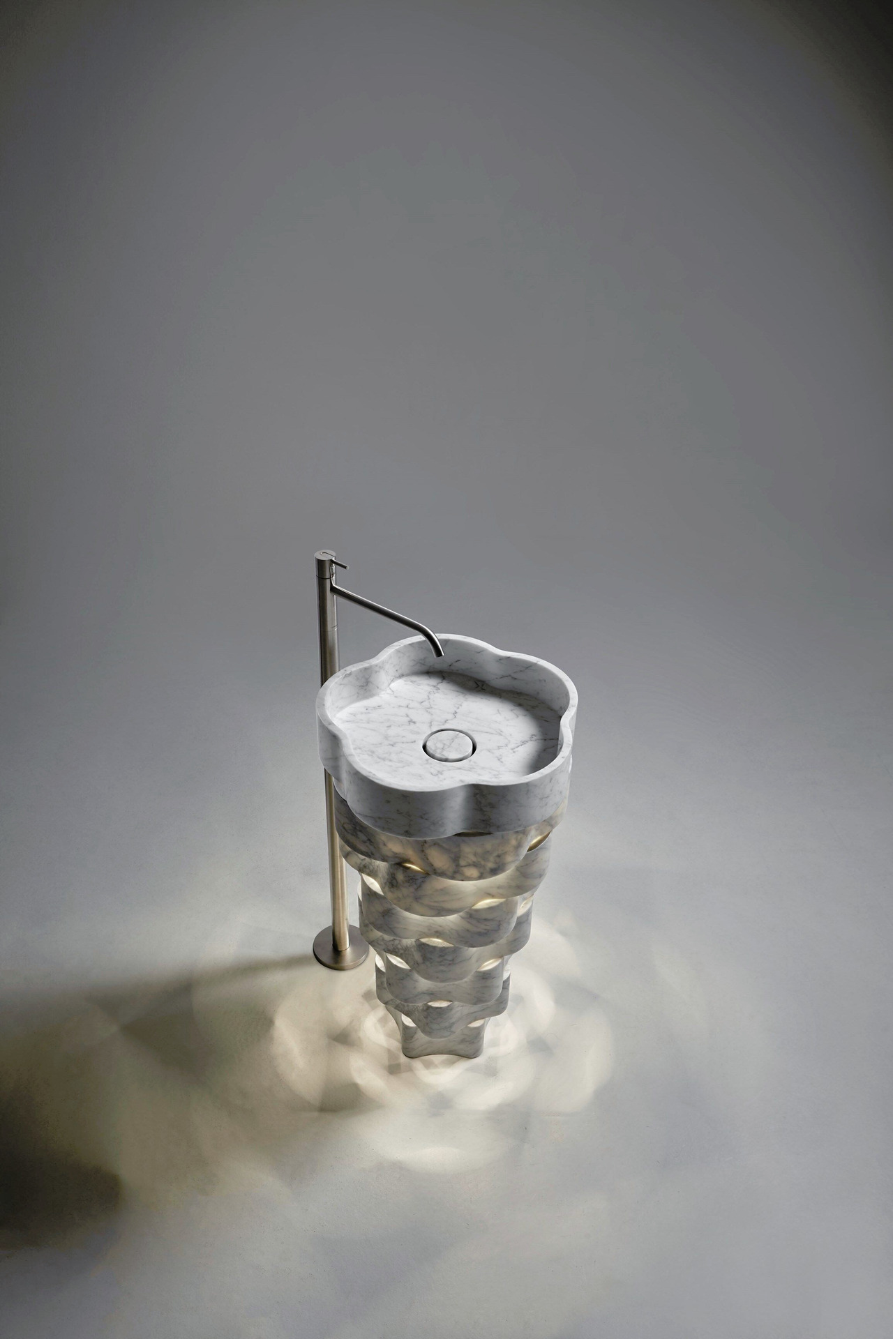 Intreccio Marble Floor-Mounted Washbasin, view 10