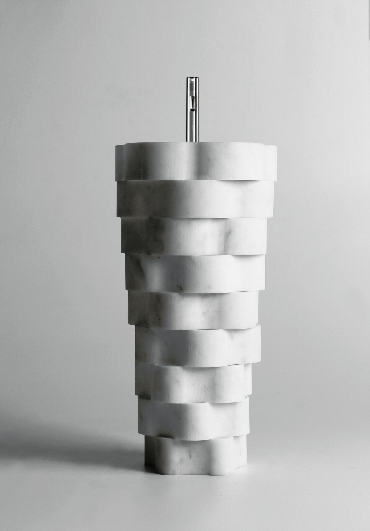 Intreccio Marble Floor-Mounted Washbasin, view 2