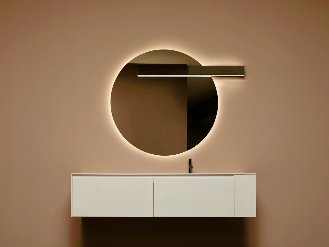 Lucente Wall-Mounted Basin