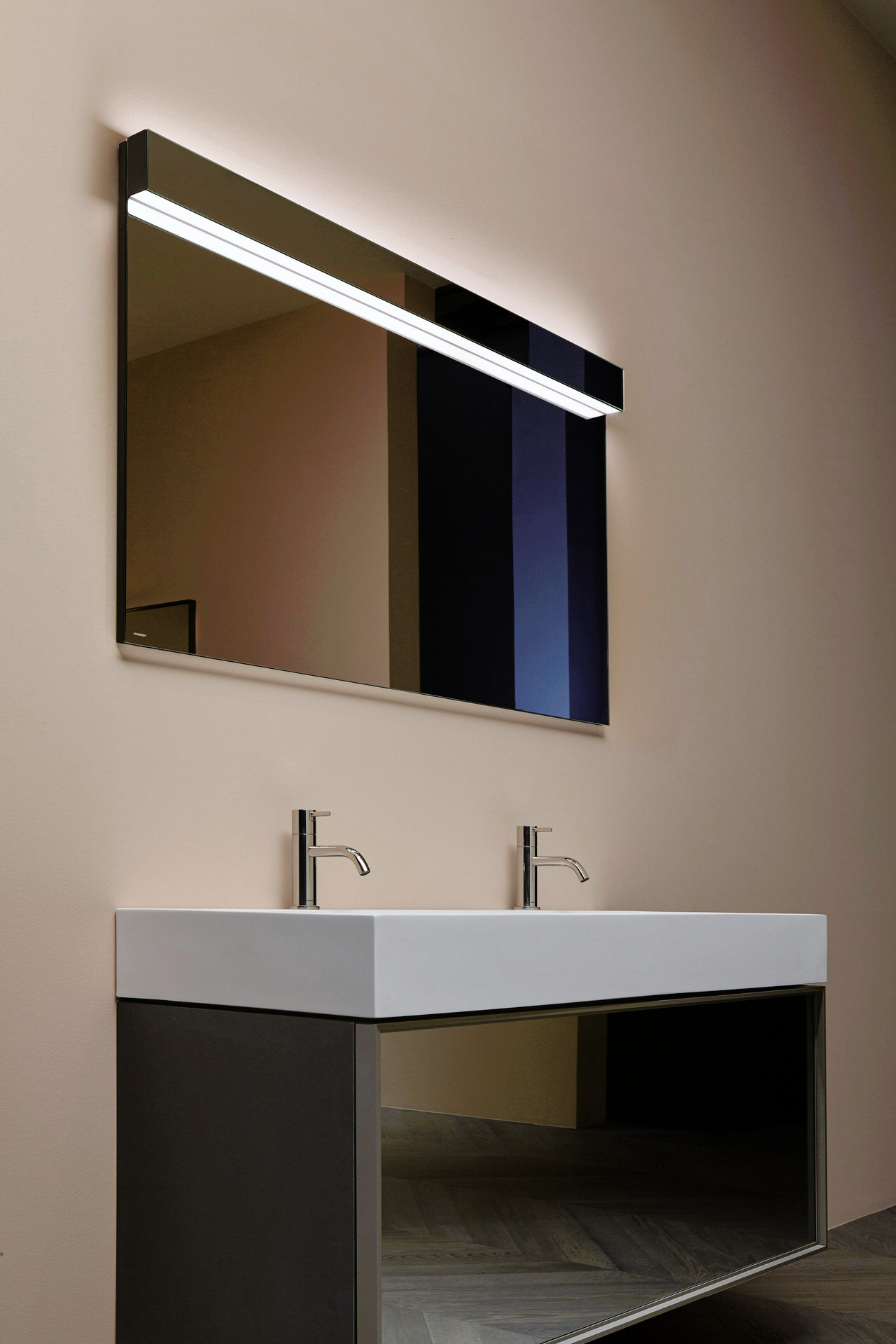 Lucente Wall-Mounted Basin, view 10