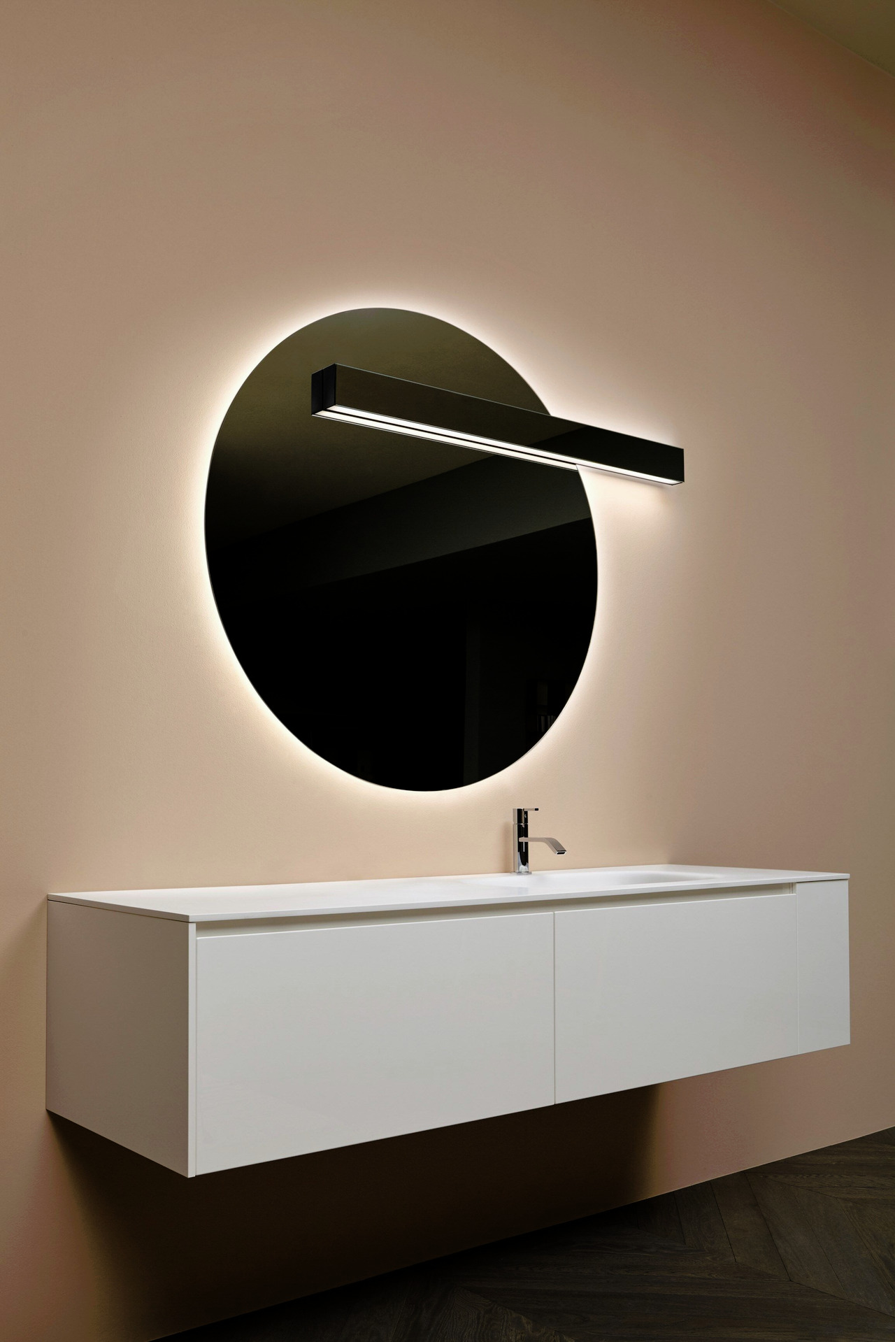 Lucente Wall-Mounted Basin, view 2