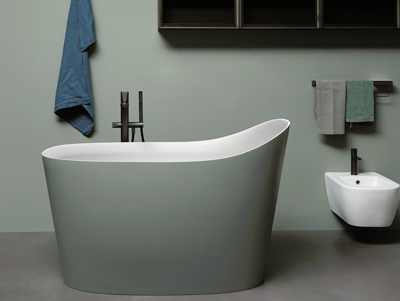Mastello Freestanding Bathtub, view 3