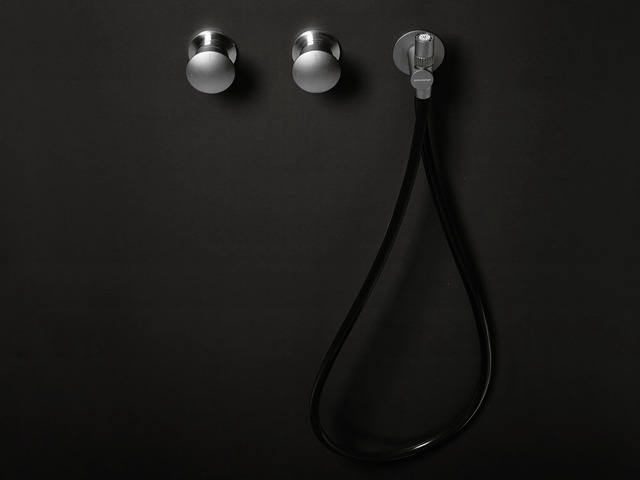 MiniMayDay Shower System