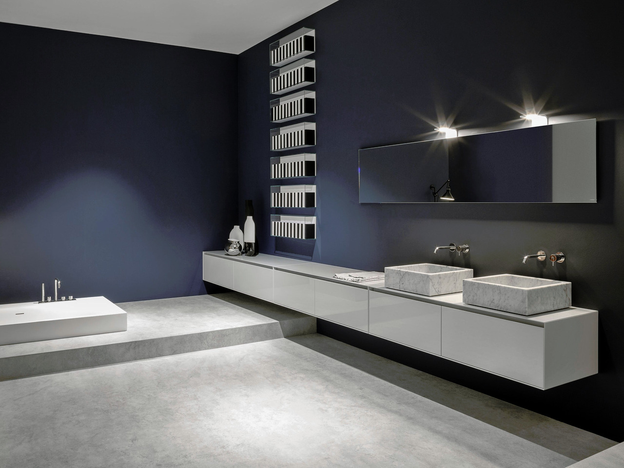 Neutro Wall Mirror