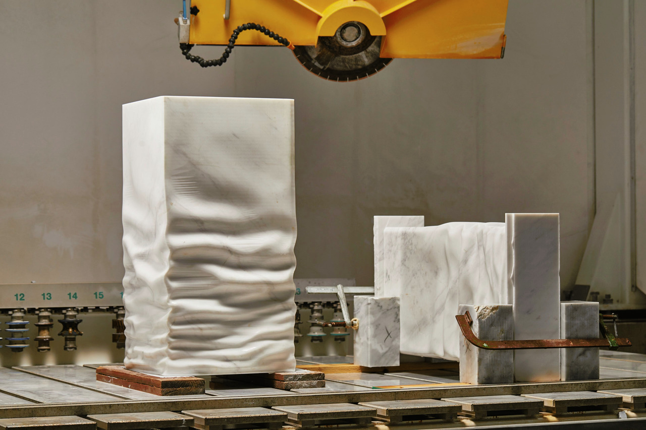Ossimoro Sculptural Marble Basin, view 5