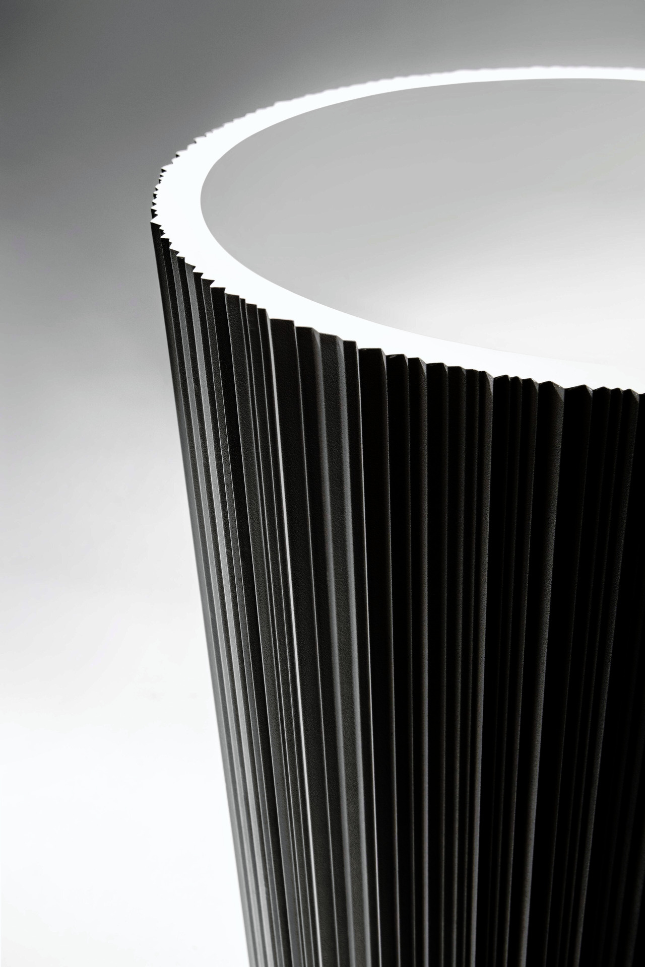 Plissé Sculptural Washbasin, view 7