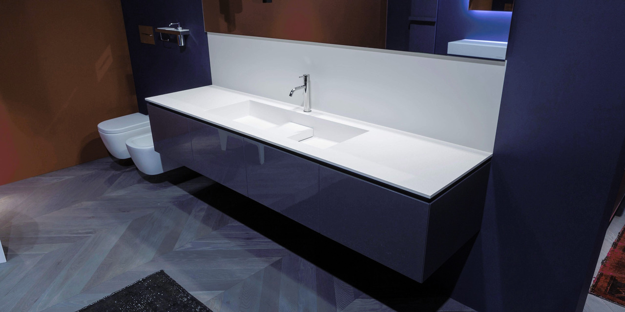 Podio Integrated Countertop Washbasin, view 3