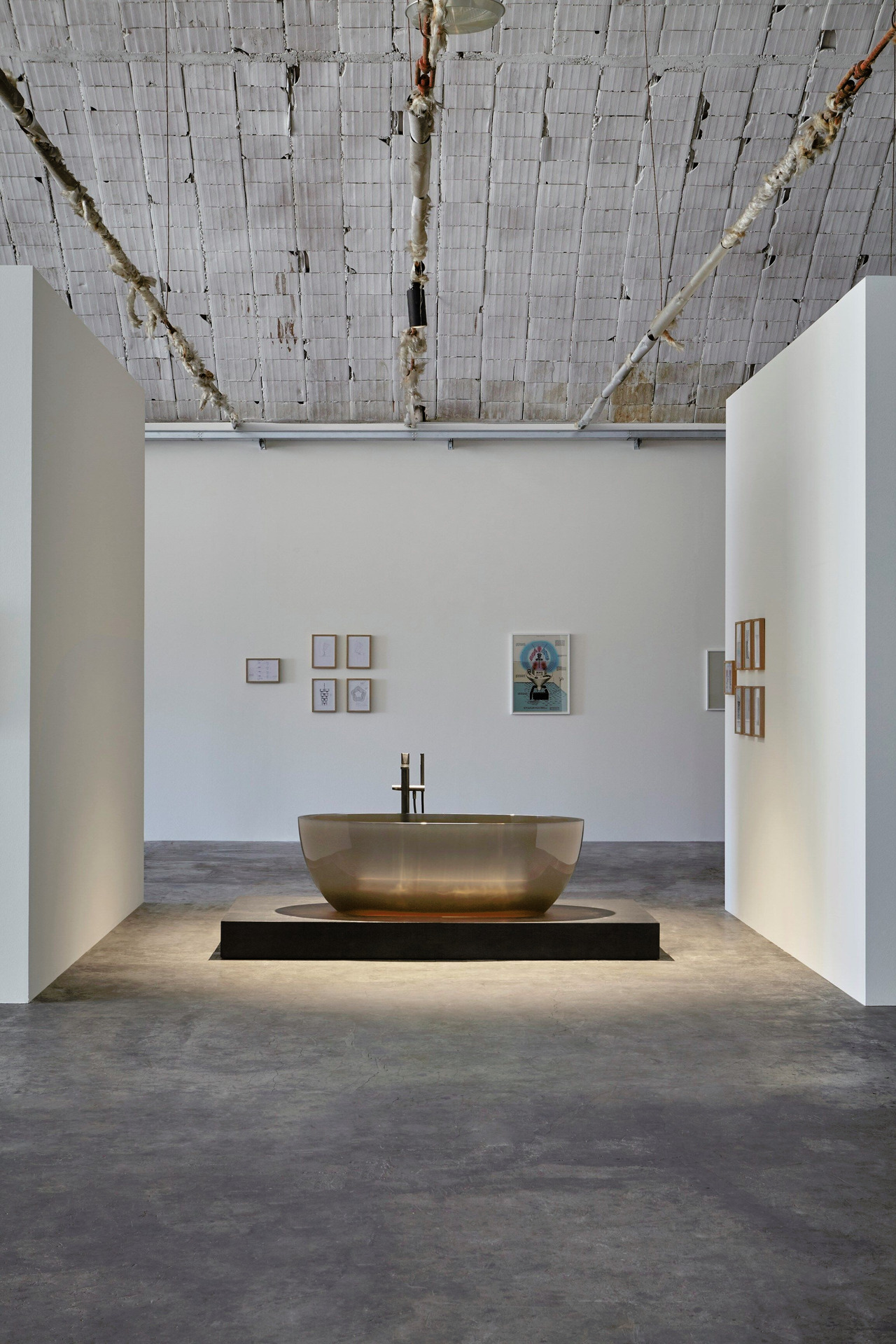 Reflex Cristalmood® Freestanding Bath, view 13