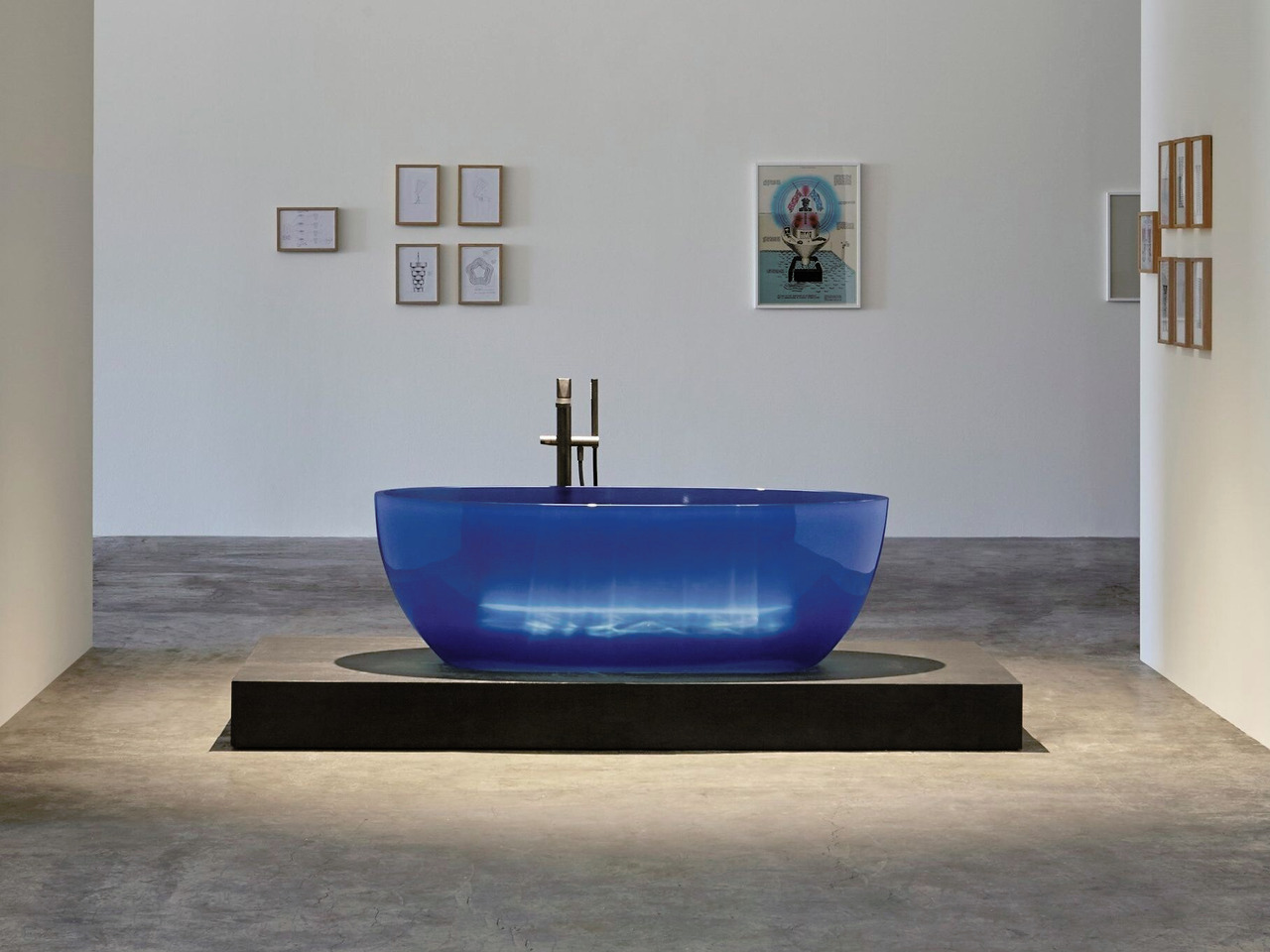 Reflex Cristalmood® Freestanding Bath, view 5
