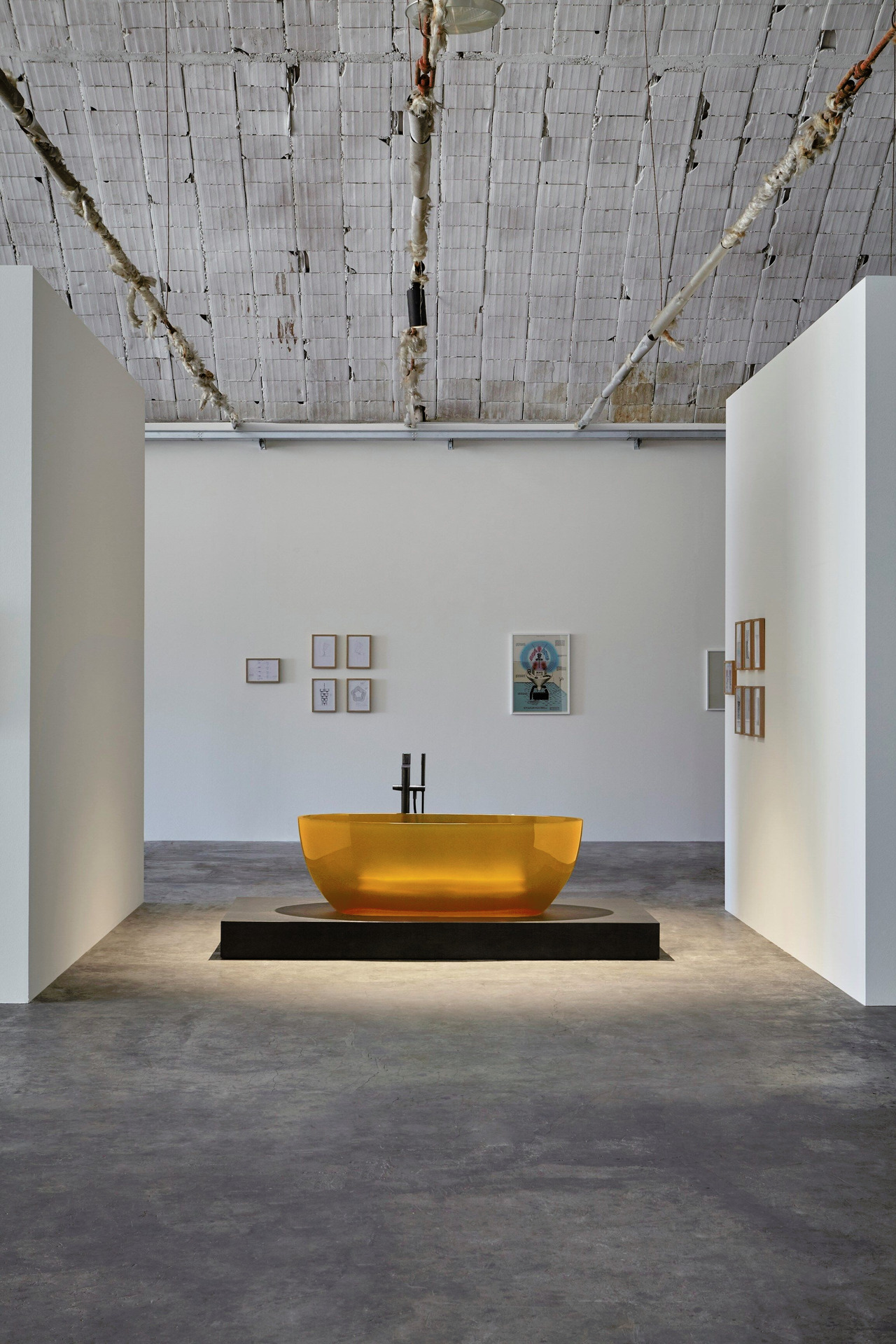 Reflex Cristalmood® Freestanding Bath, view 8