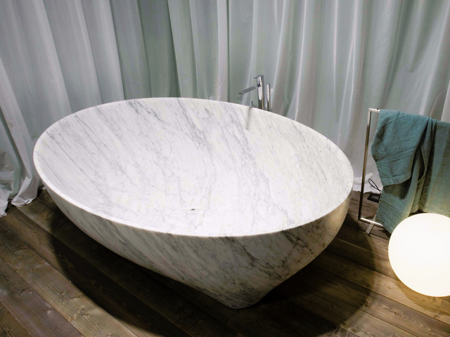 Solidea Freestanding Bathtub