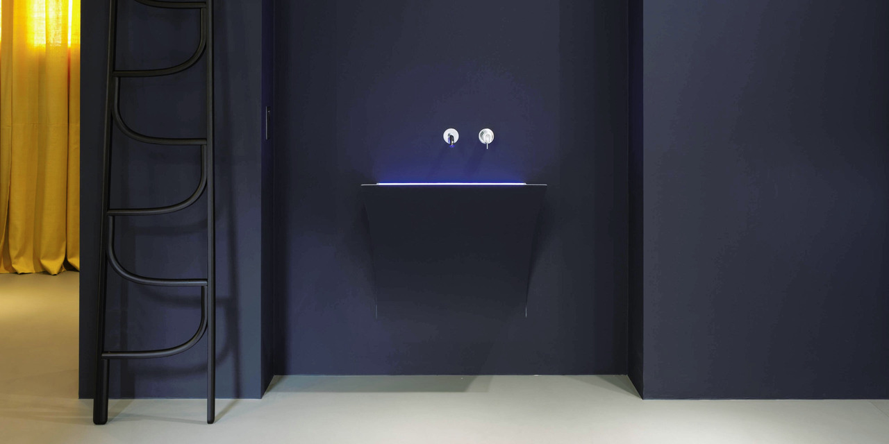 Strappo Corian® Wall-Mounted Washbasin, view 9