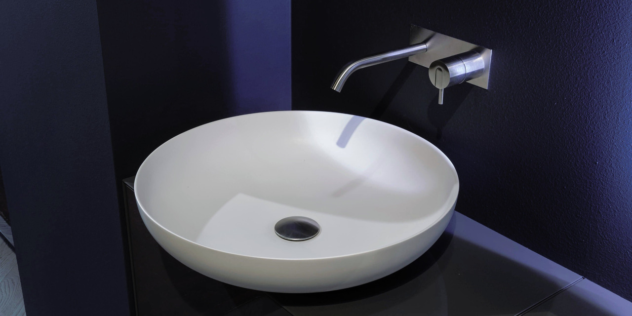 VERSO Washbasin by Antonio Lupi, view 2