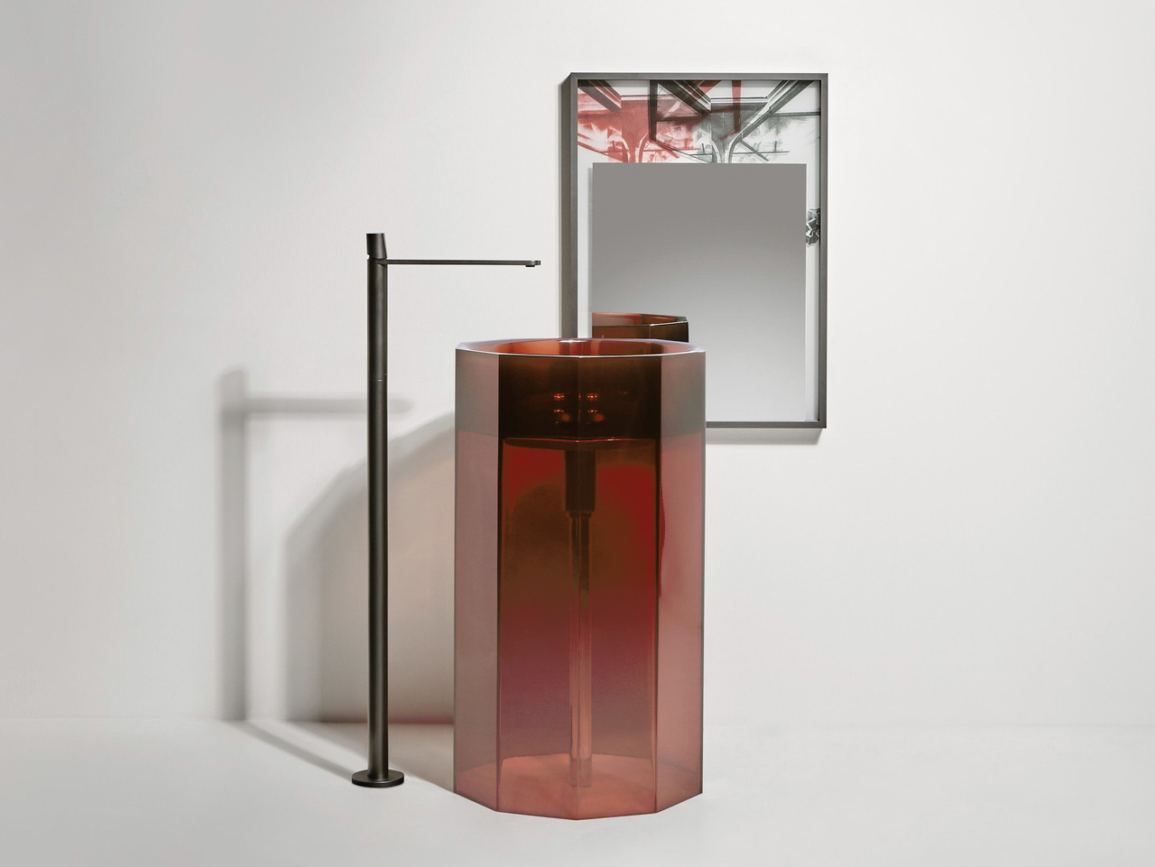 Vitreo Cristalmood Washbasin, view 3