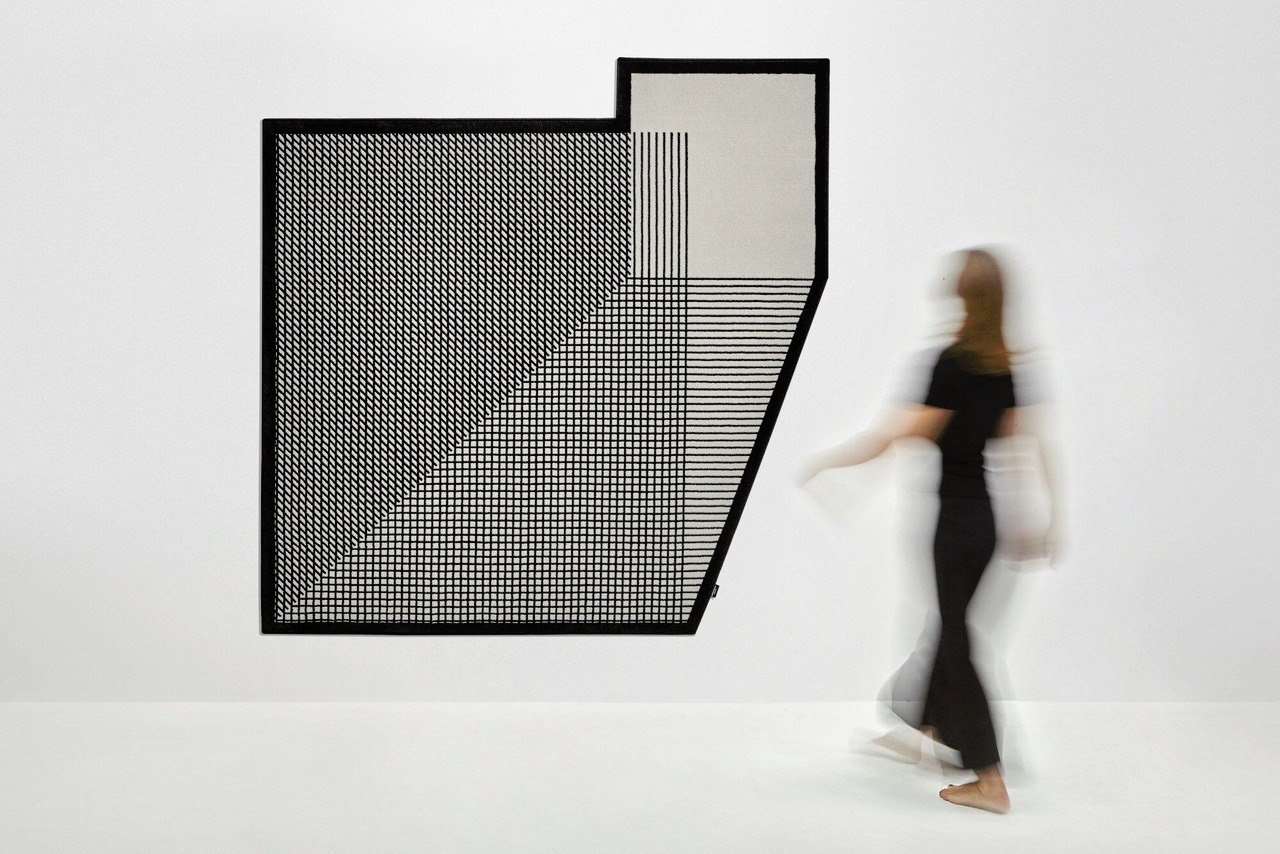 VOLUMI VL672 Designer Rug by Antonio Lupi, view 2