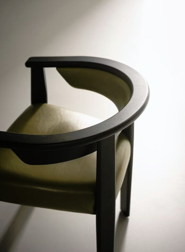 Afra Armchair by Baxter, view 10