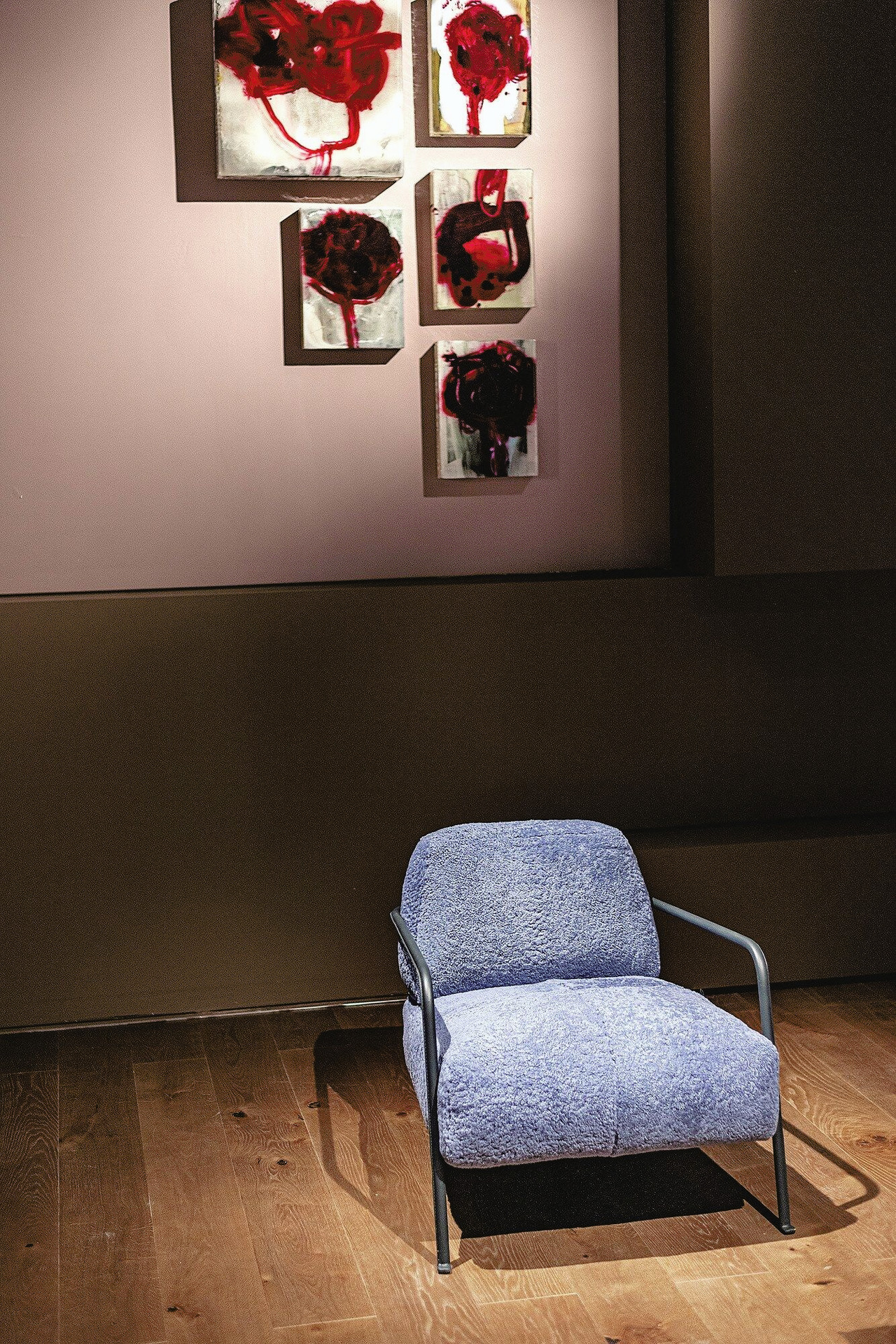 Bruxelles Leather Armchair, view 11