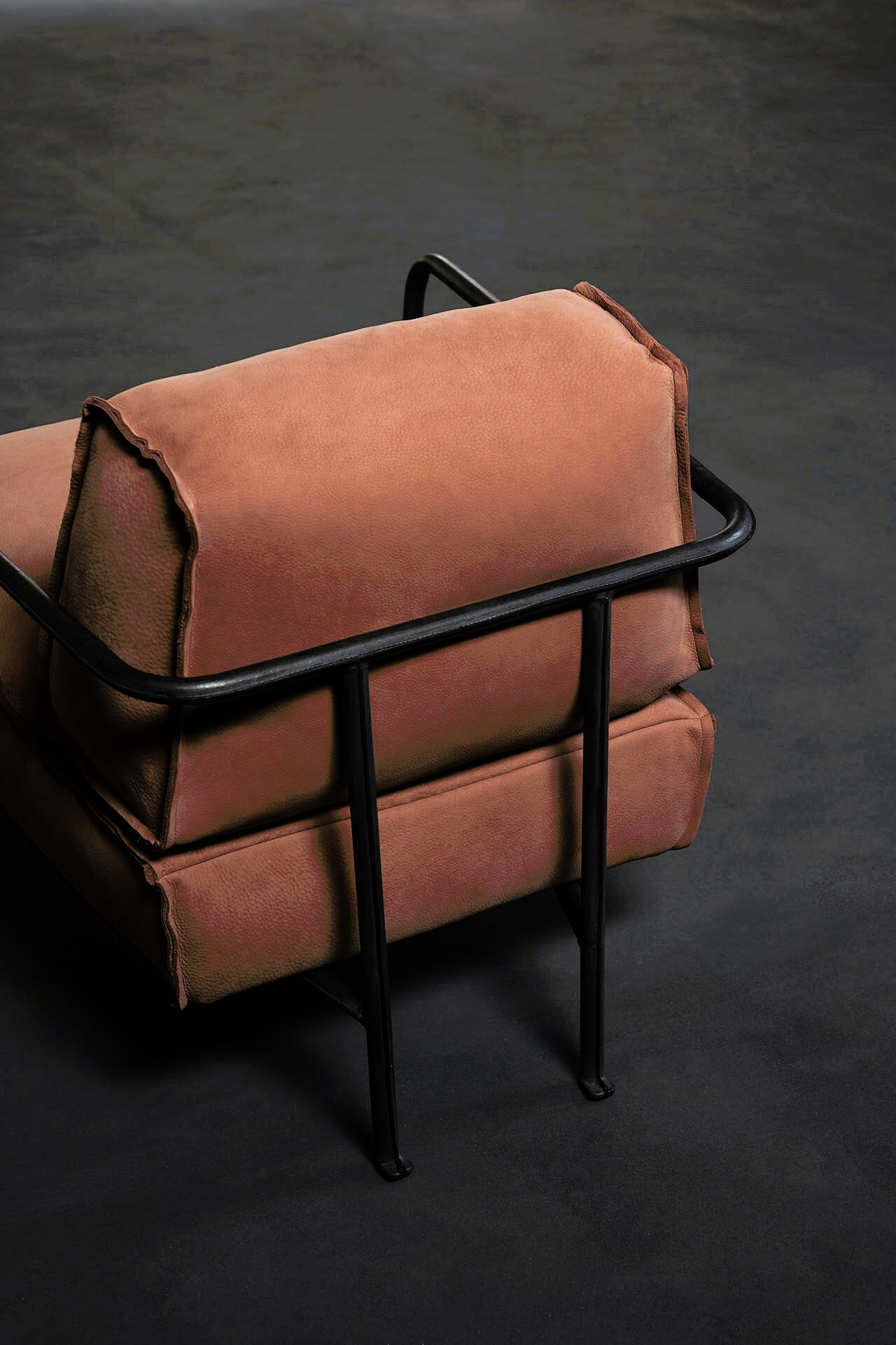 Bruxelles Leather Armchair, view 3