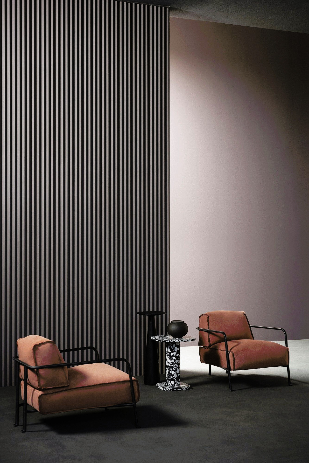 Bruxelles Leather Armchair, view 4