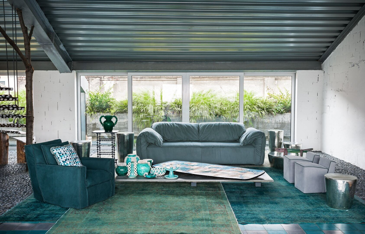Casablanca Sofa, view 6