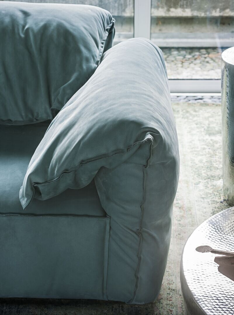 Casablanca Sofa, view 7
