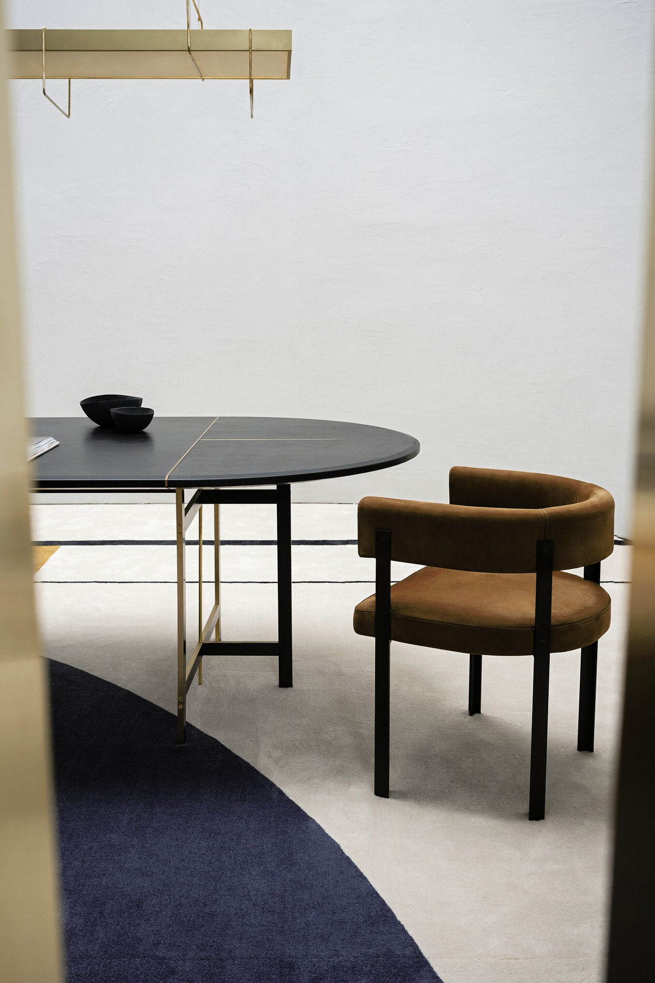 T-Chair, view 3