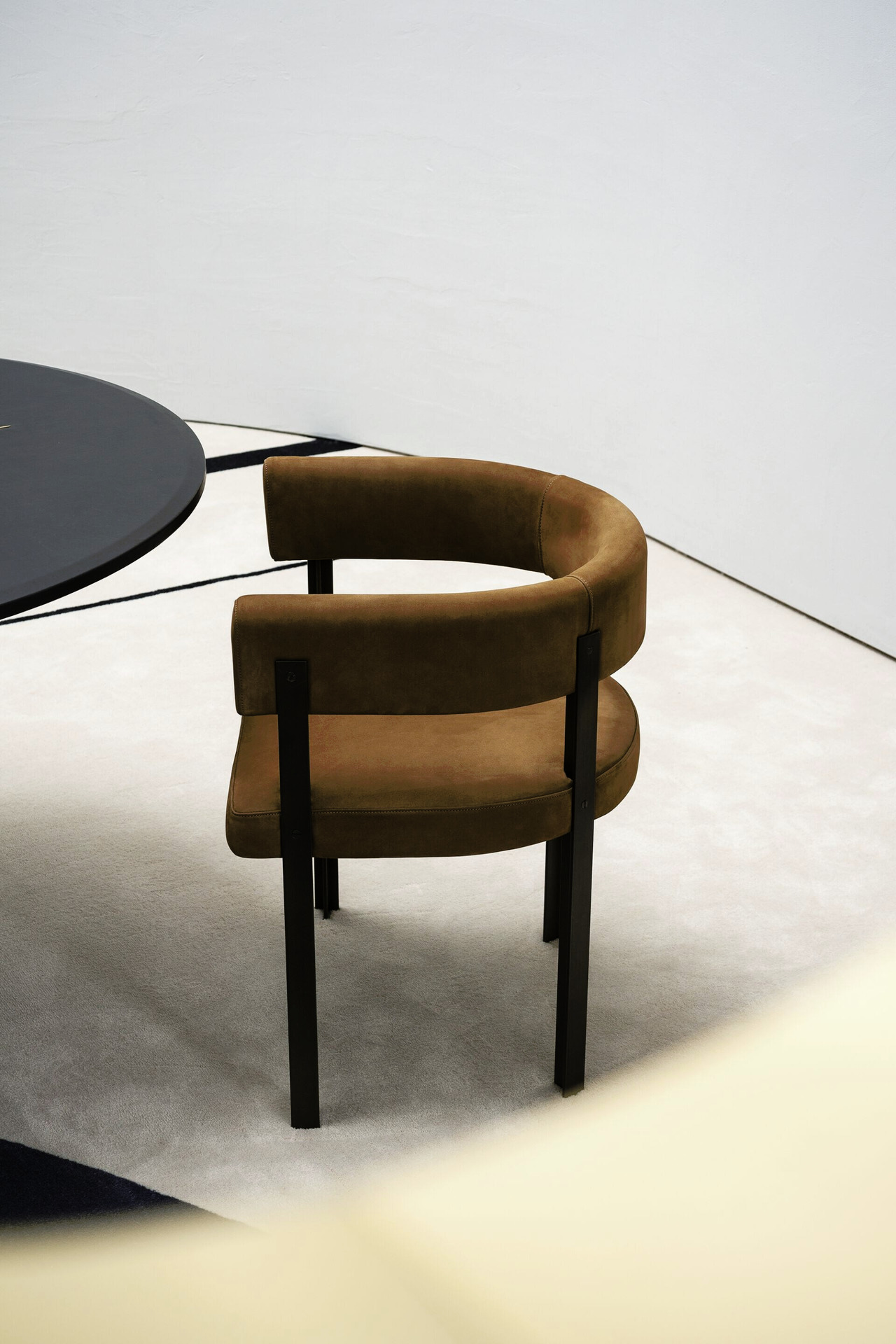 T-Chair, view 4