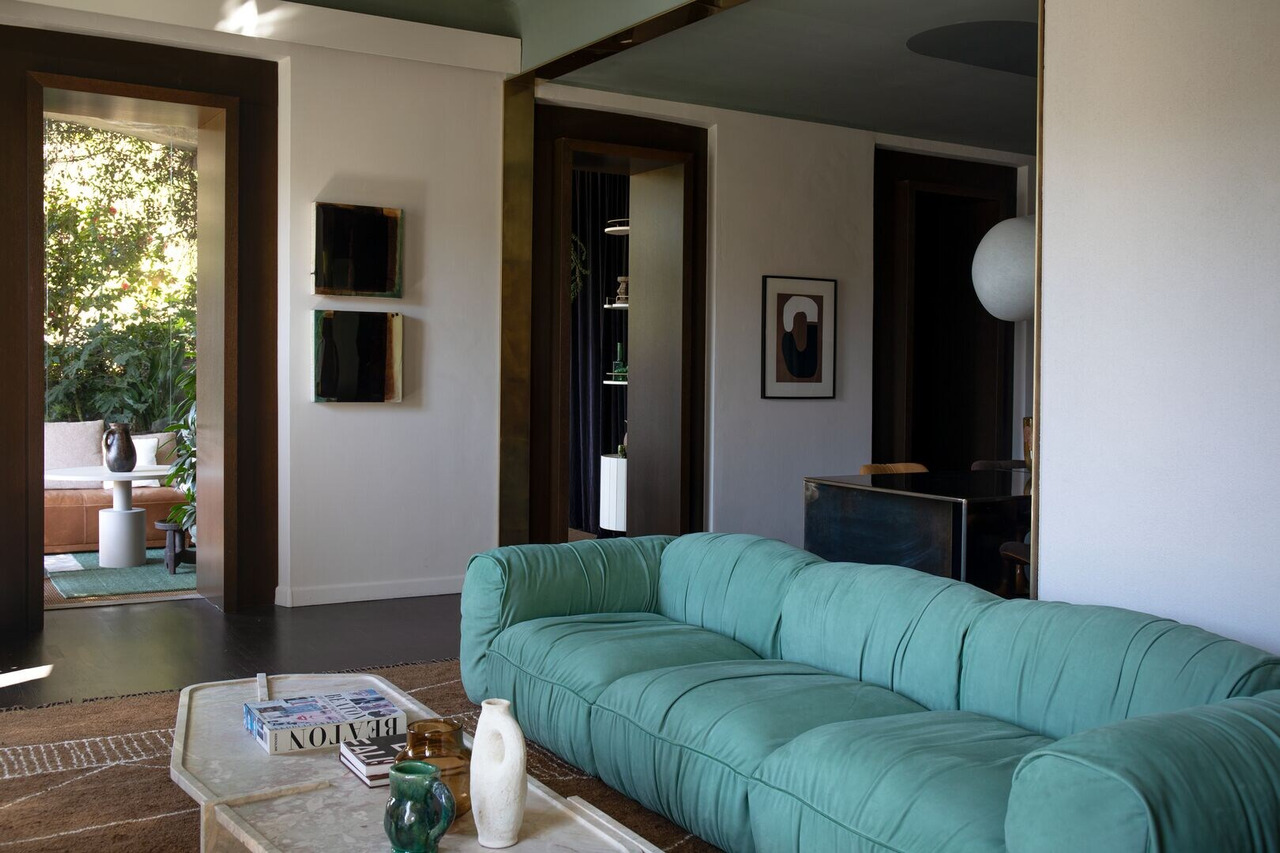 Chicago Leather Sofa, view 4