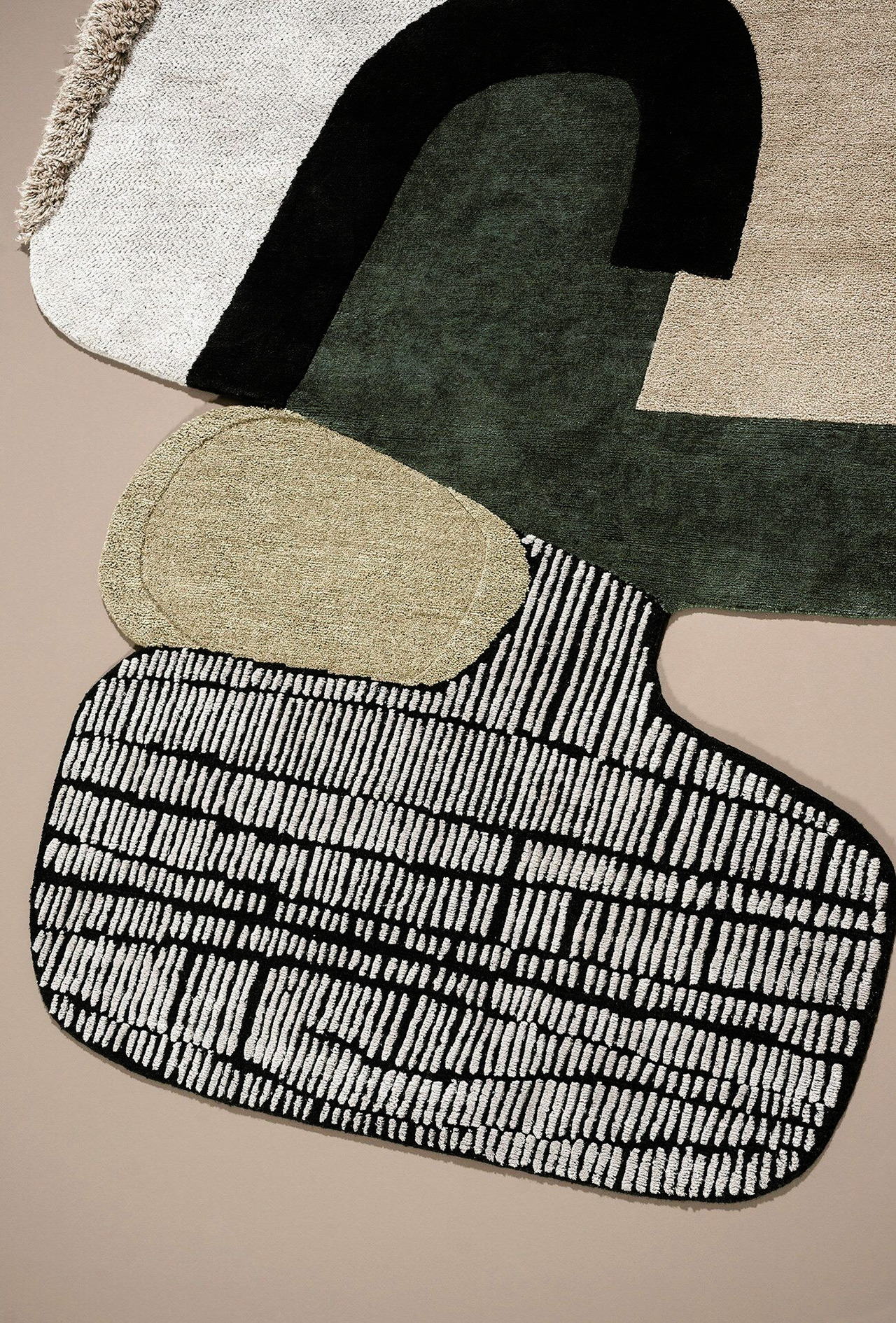 Himani D Rug, view 4