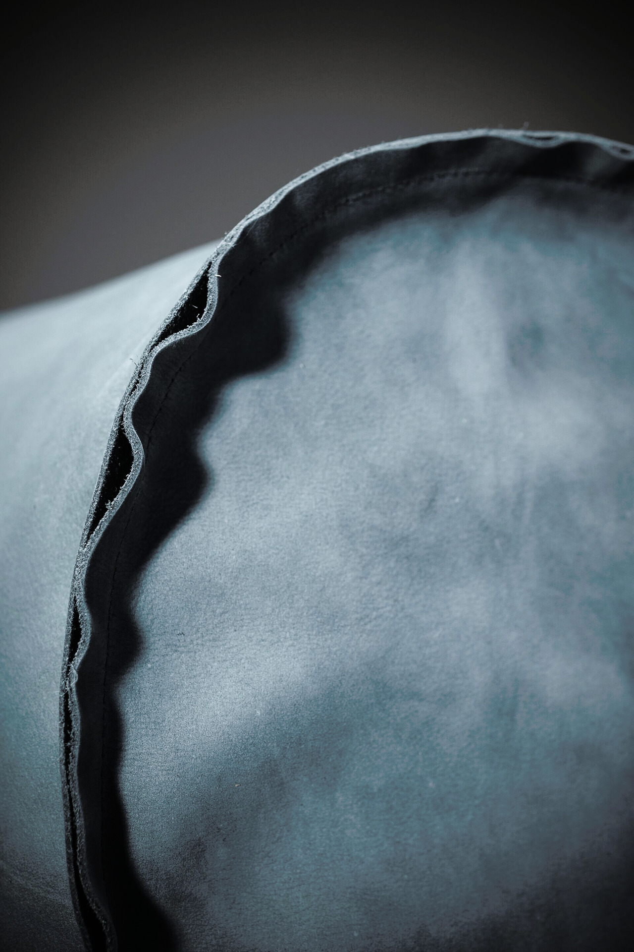 Housse Leather Armchair, view 4