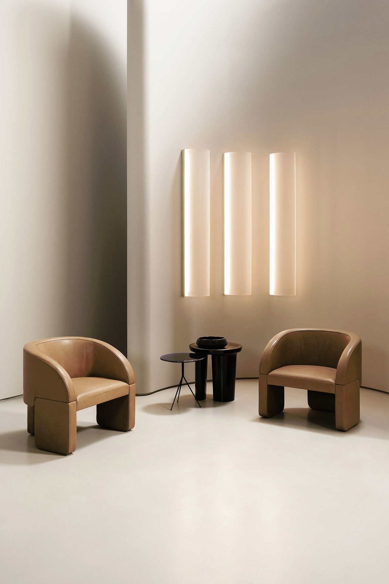 Lazybones Lounge Leather Armchair, view 4