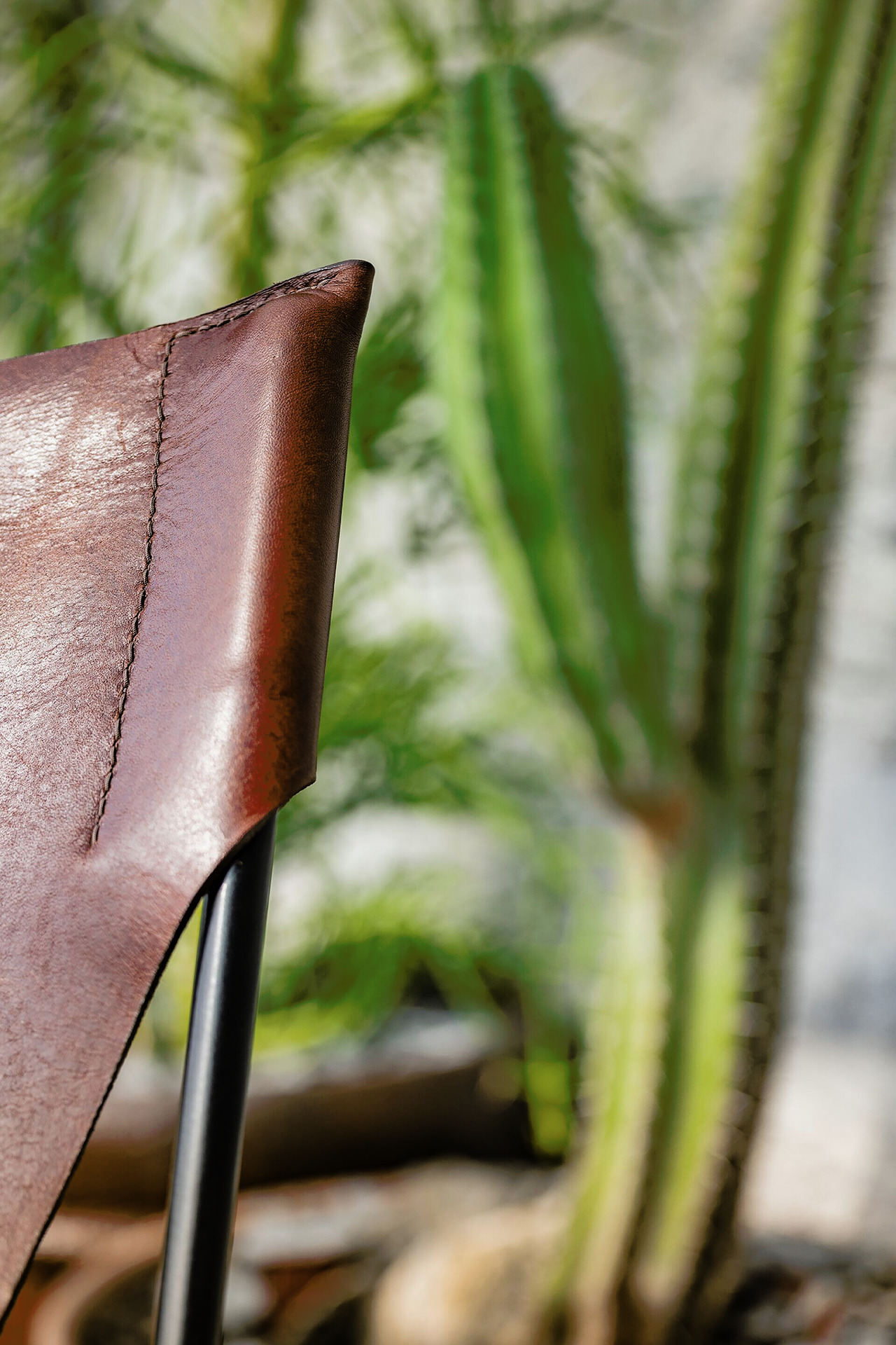 Leggia Armchair, view 3