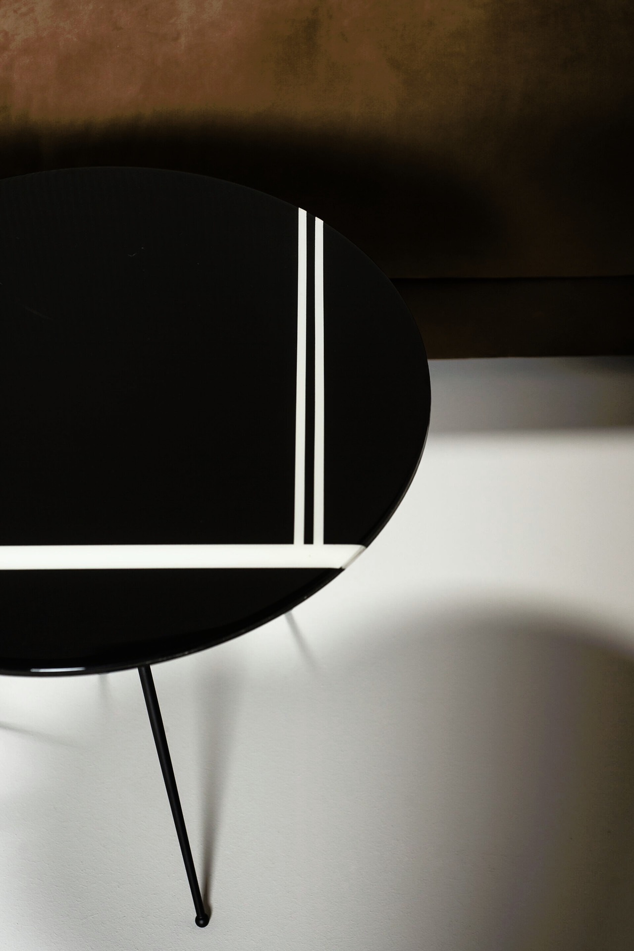 Liquid Coffee Table by Draga&Aurel, view 5