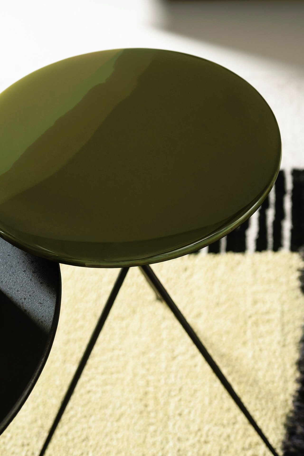 Liquid Coffee Table by Draga&Aurel, view 9