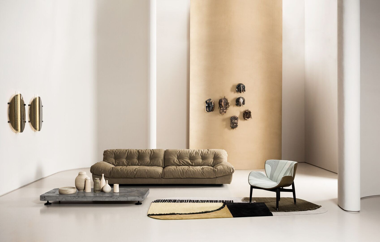 Milano Sofa, view 2