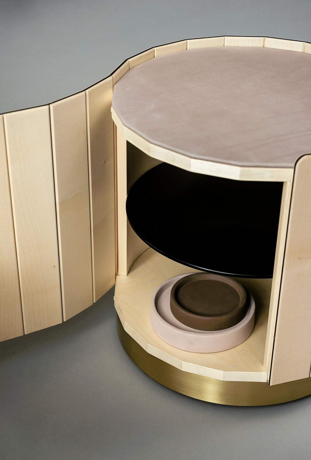 Ninfea Bedside Table, view 11